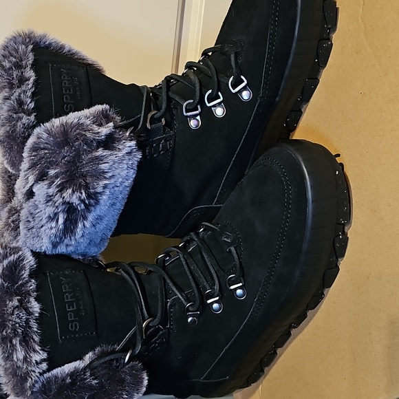 SPERRY- Women's Black Leather Torrent Winter Lace-Up Boots NWT. SIZE 5.5M - Picture 10 of 11